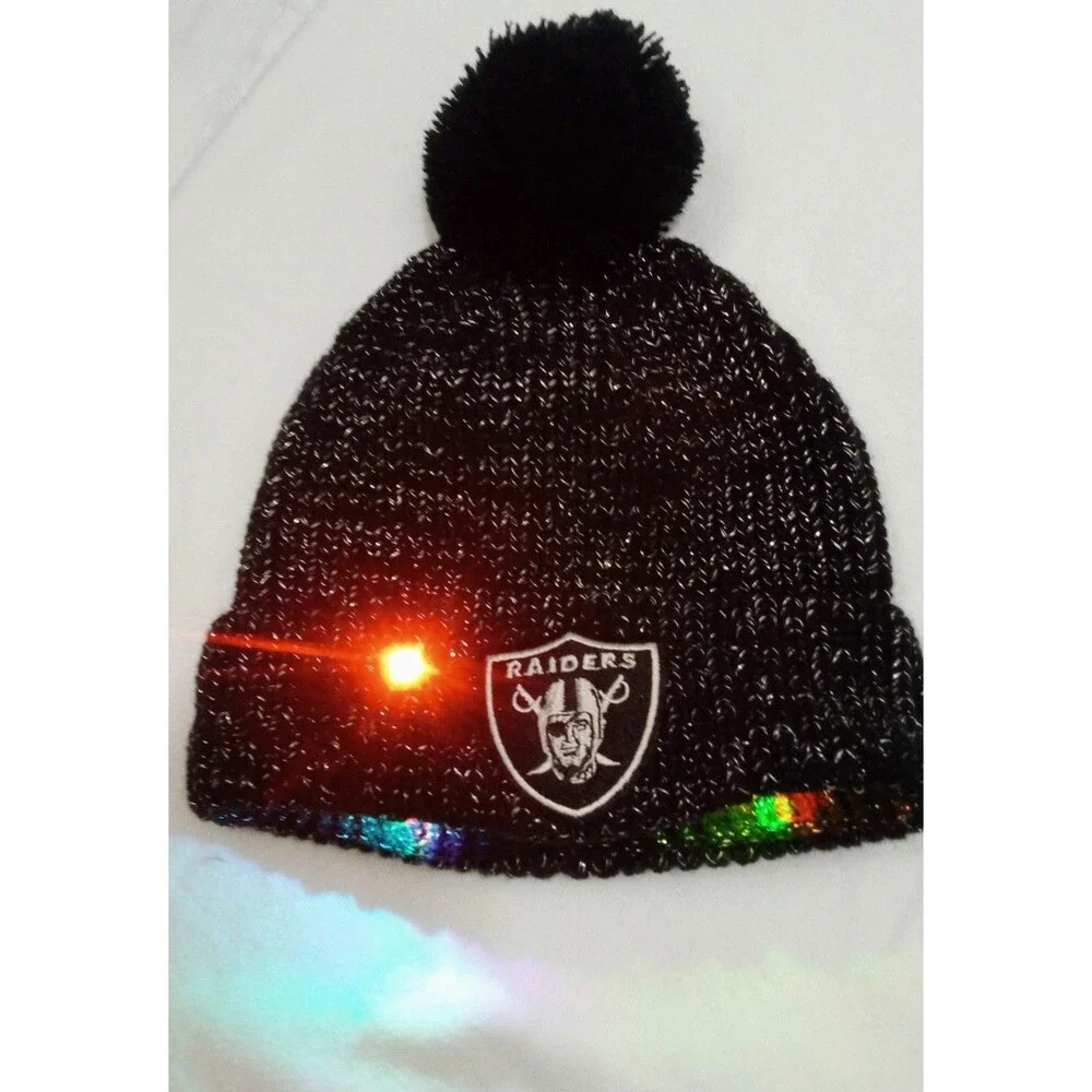 RAIDERS Light Up Beanie NFL Black Silver Sparkle LA Oakland Las Vegas Pom WORKS! - Picture 1 of 9